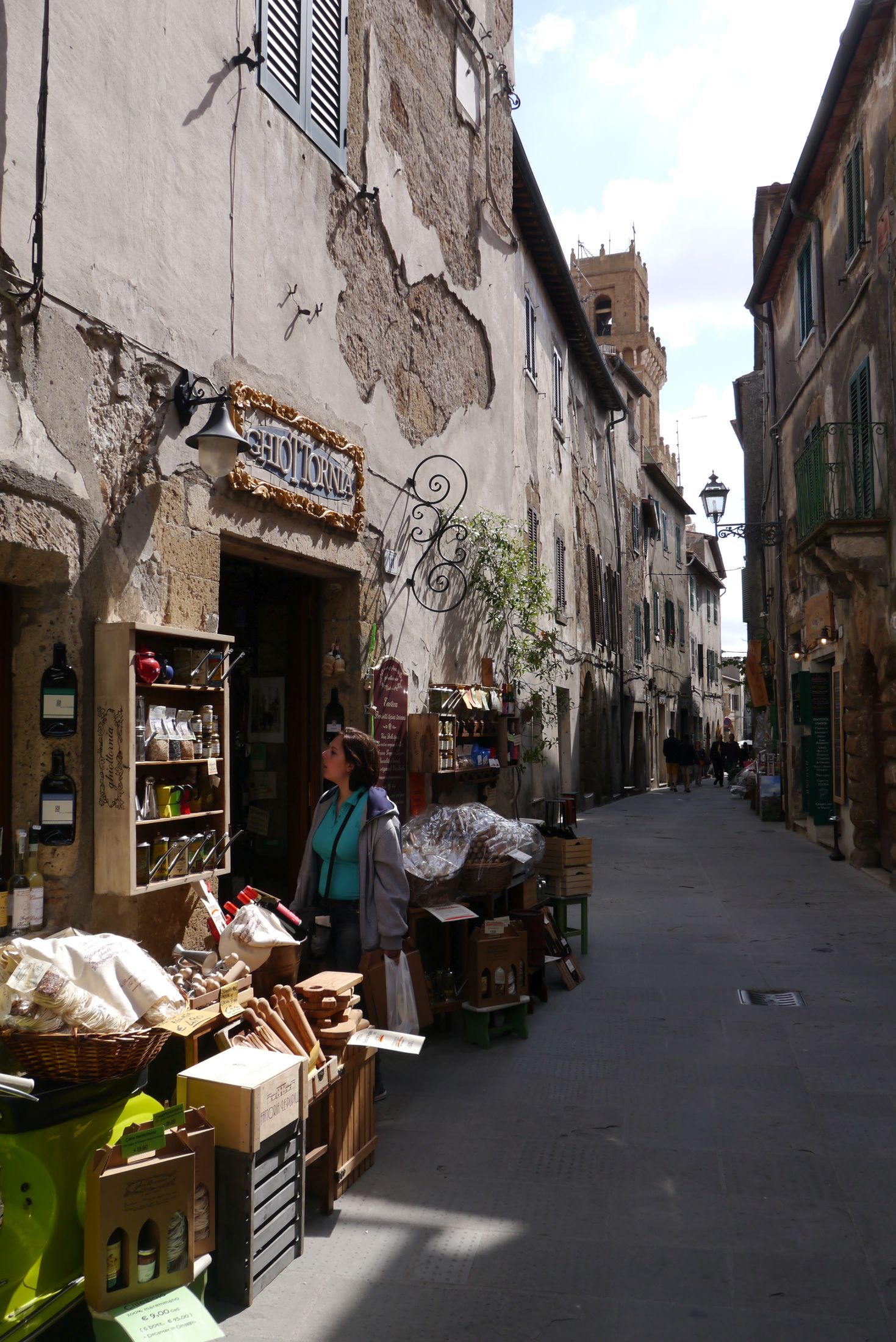 Via Roma in Pitigliano