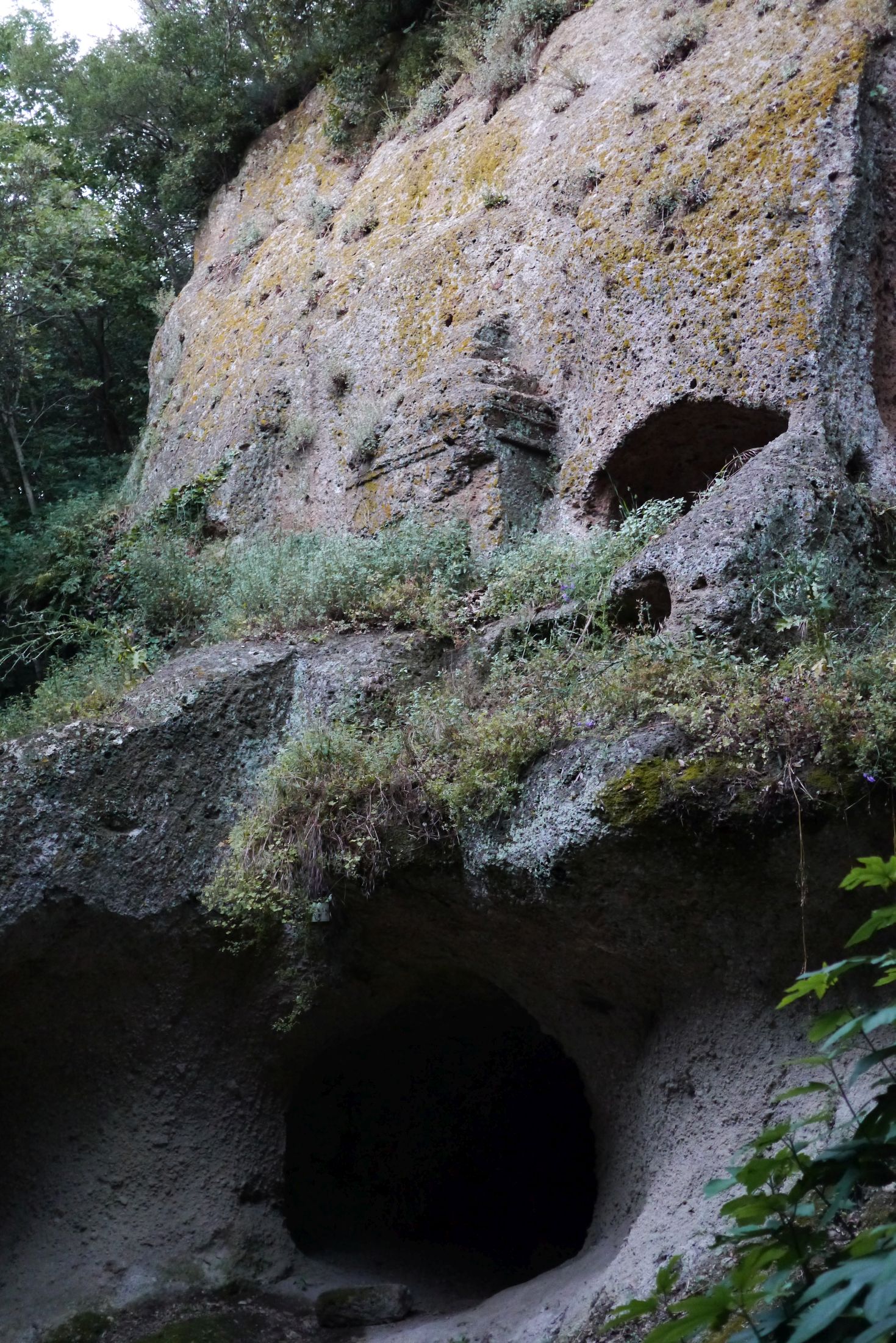 Etruskische Gräber bei Sovana
