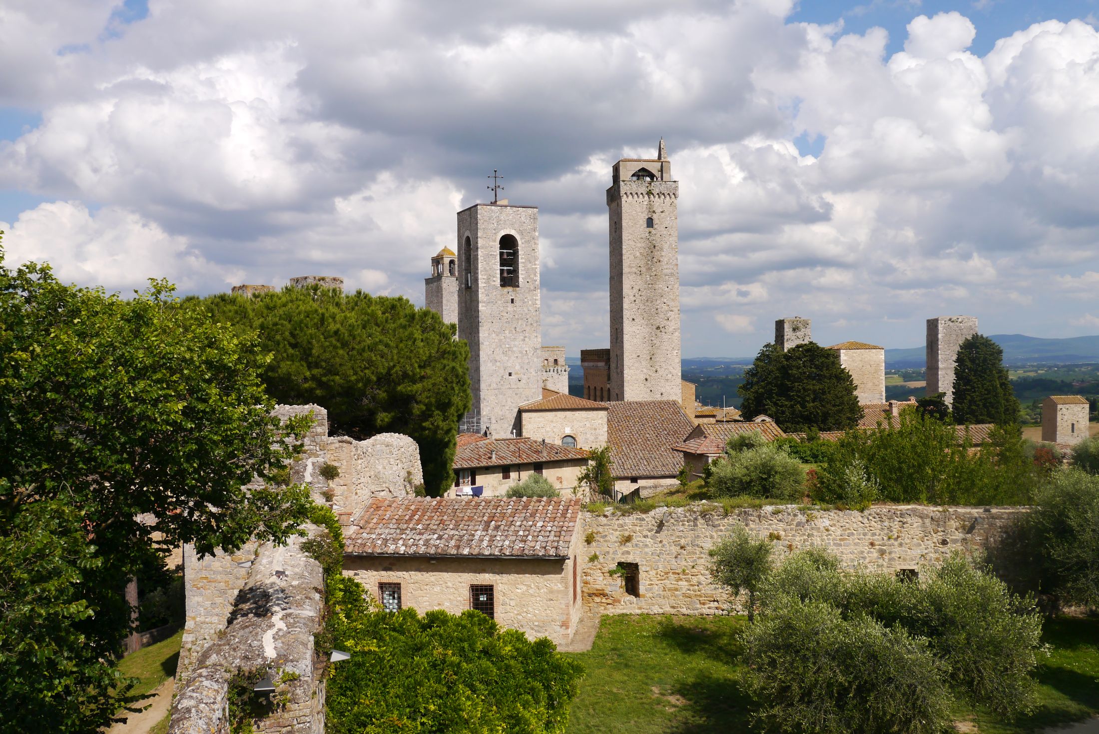Geschlechtertürme in San Gimignano von der Festung „Rocca“ aus gesehen