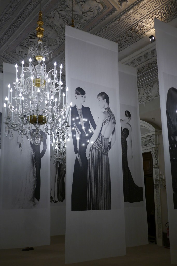 21.6.: Besuch der Ausstellung "KARL LAGERFELD – Visions of Fashion" im Palazzo Pitti