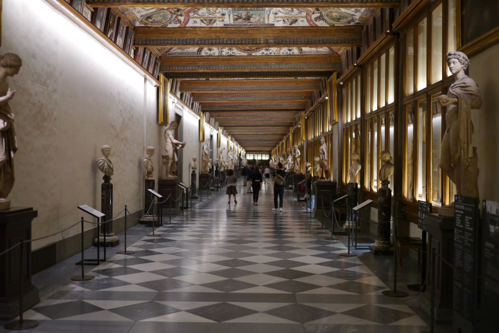 27.9.: Abendöffnung Uffizien - menschenleer!