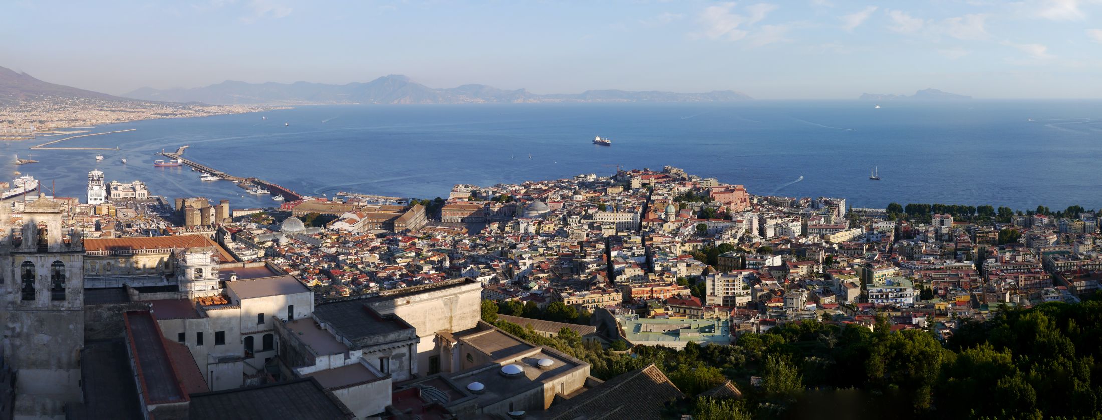 Blick von der Festung auf den Golf von Neapel