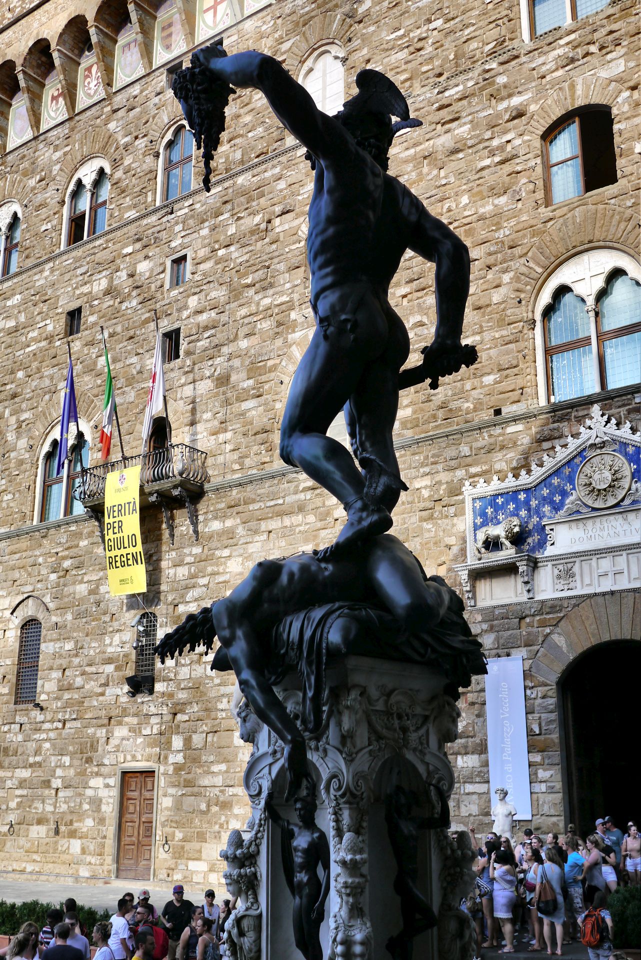 Statue "Perseus" von Benvenuto Cellini in der Loggia dei Lanzi
