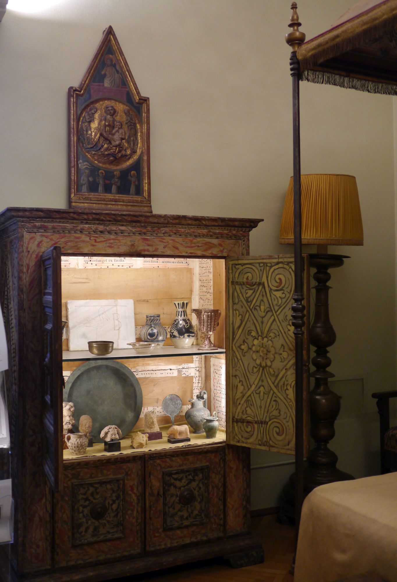"Sala del letto a baldachino" im Museum Casa Rodolfo Siviero