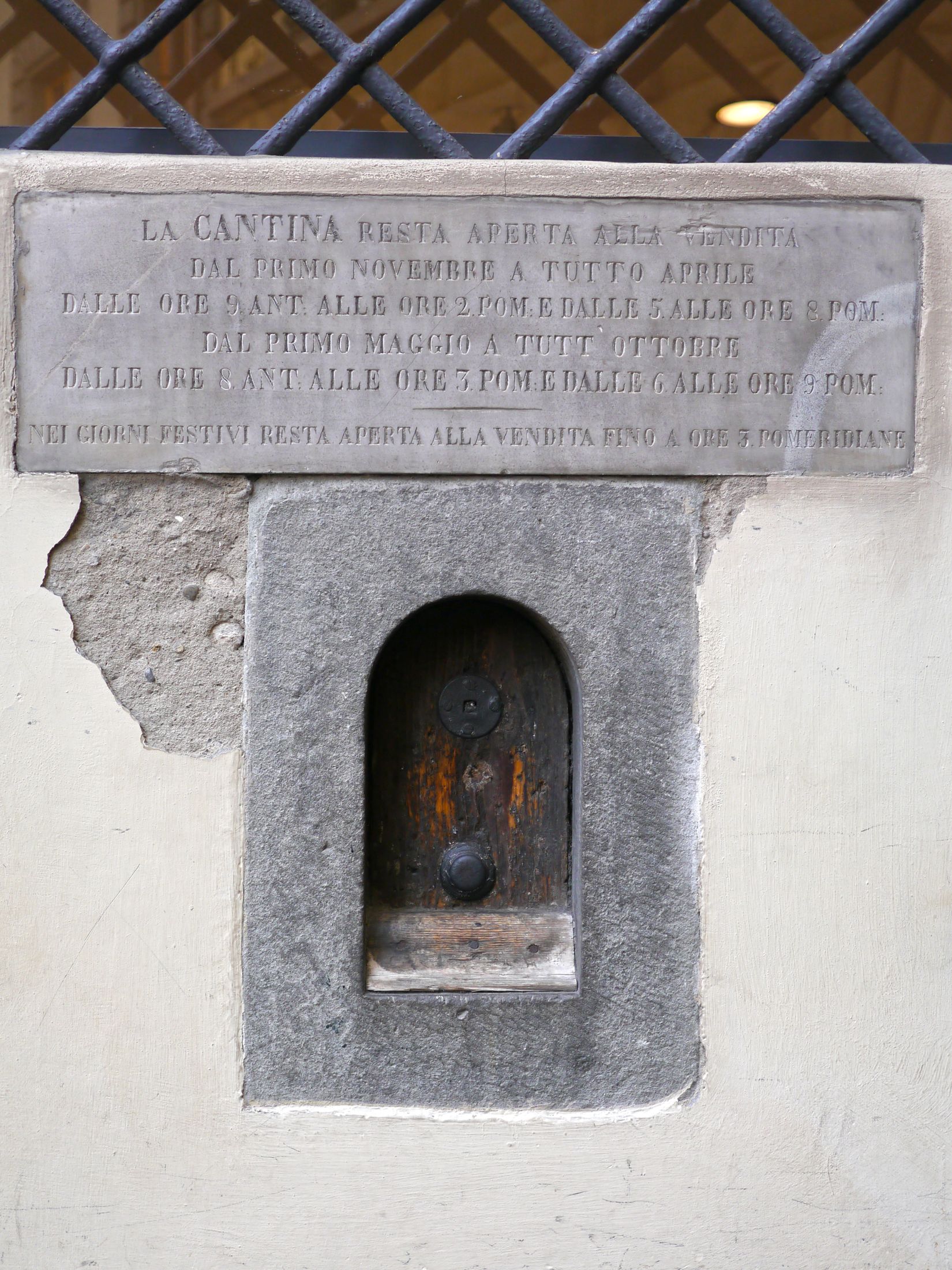 Buchetto del vino (Weinloch) in Florenz