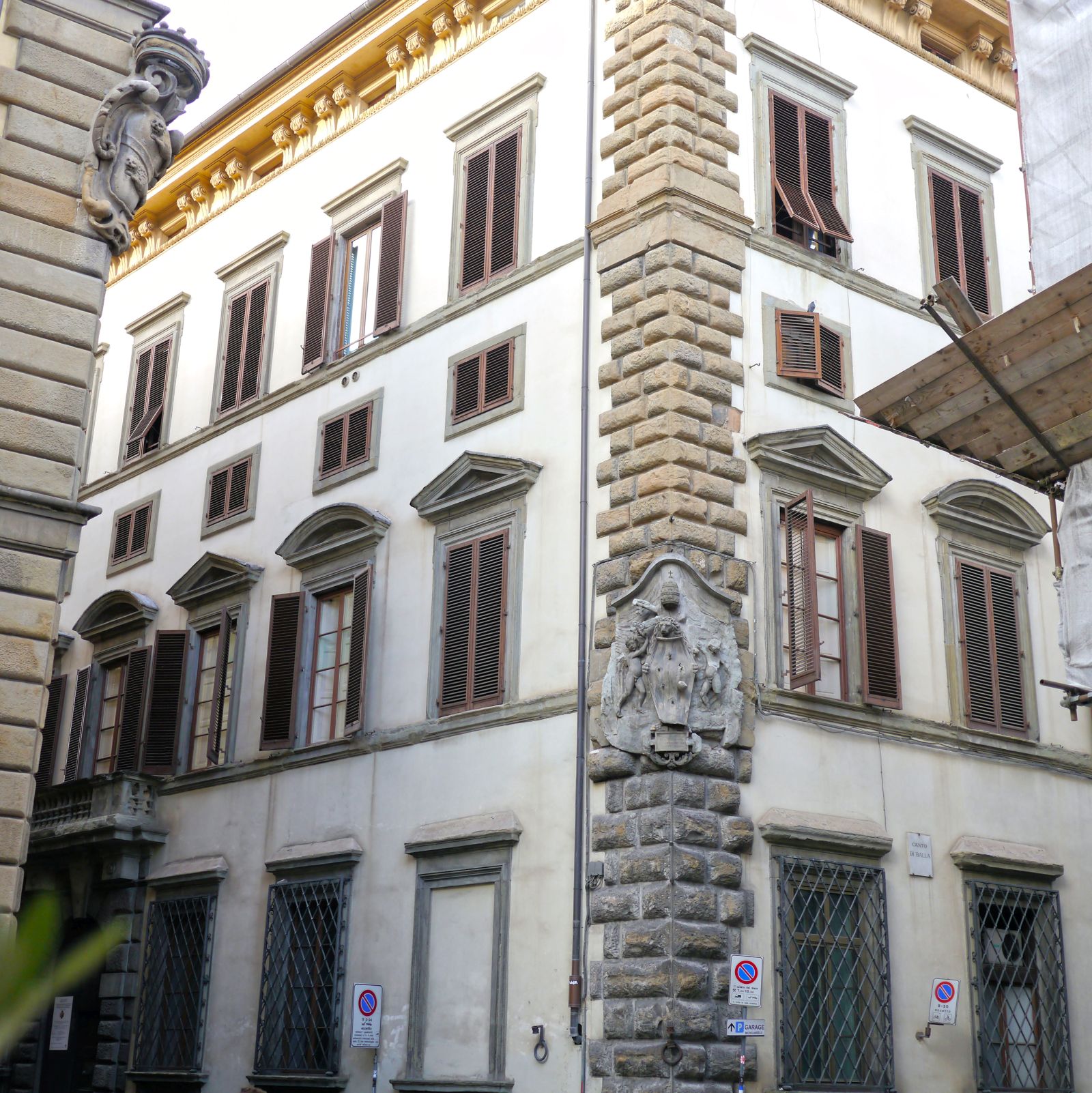 Ecke Via de' Pucci/ Via dei Servi