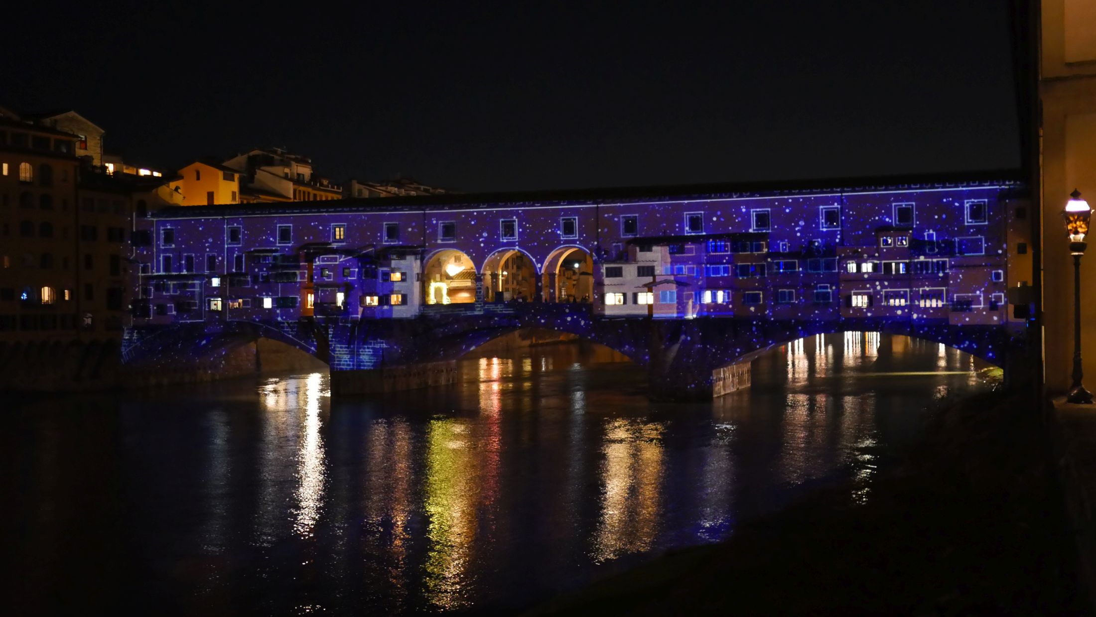 Lichtinstallation am Ponte Vecchio