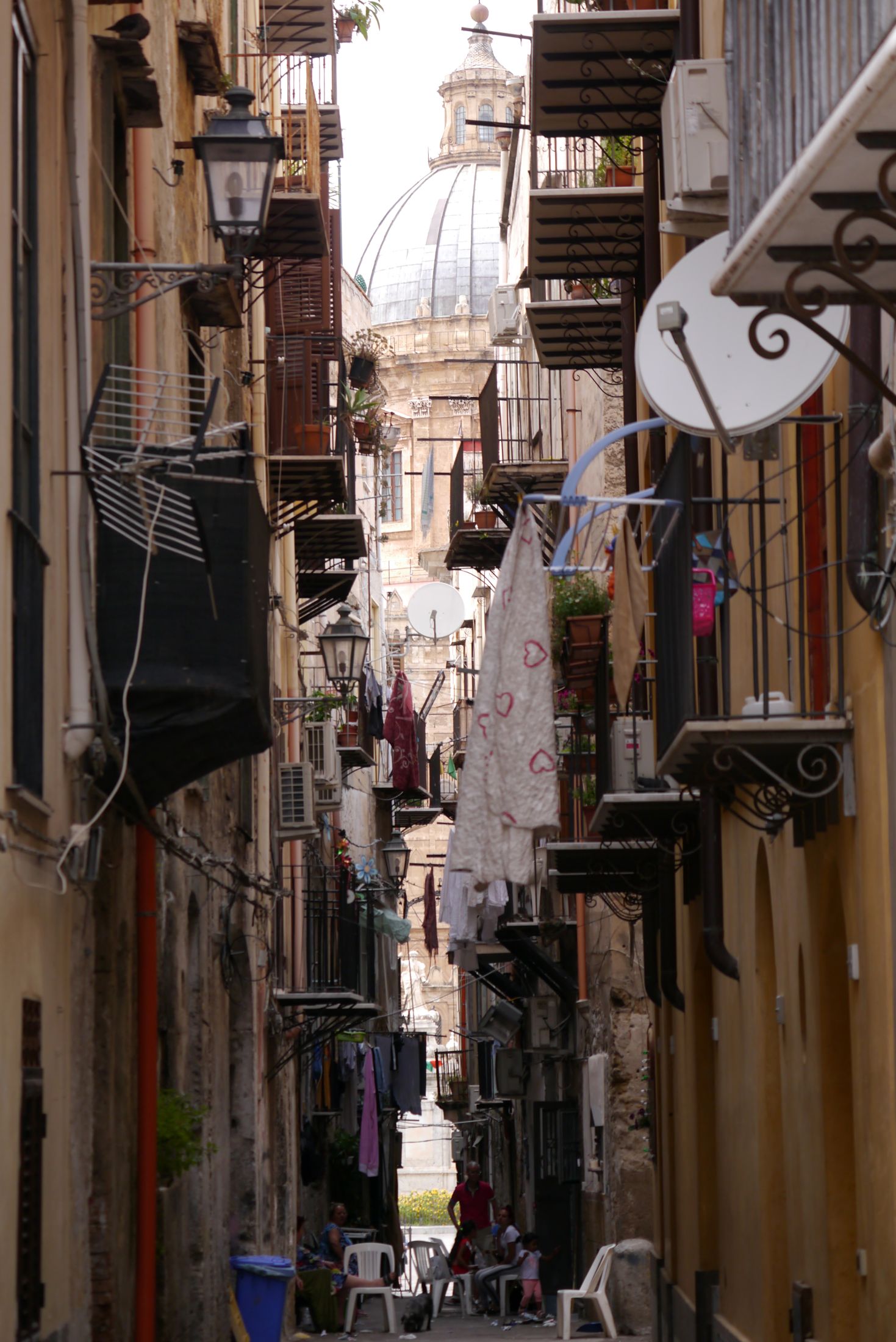 Straße in der Altstadt von Palermo