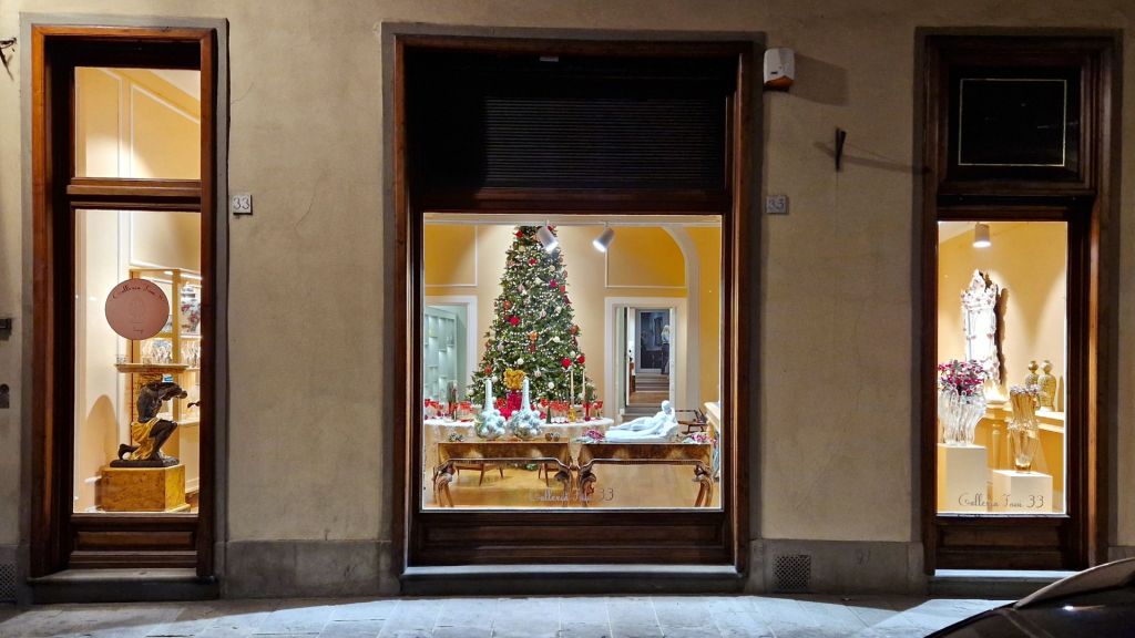 Schaufenster der Galerie "Galleria Fossi 33"